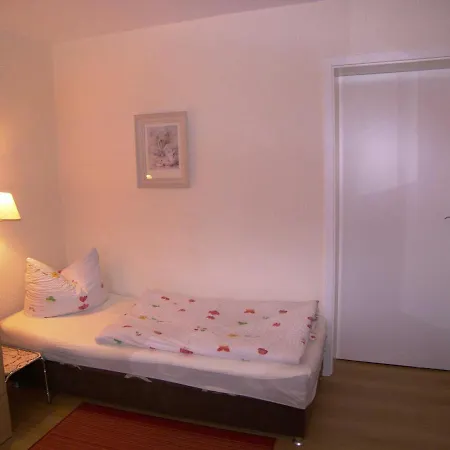 Homestay Ferienhaus Alice 10 Gehminuten Vom Strand Entfernt Heringsdorf (Usedom)