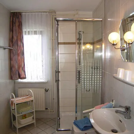 Ferienhaus Alice 10 Gehminuten Vom Strand Entfernt Homestay