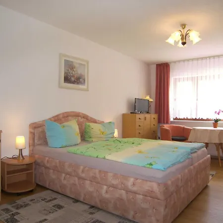 Ferienhaus Alice 10 Gehminuten Vom Strand Entfernt Homestay